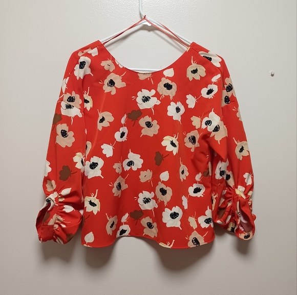 Zara Button Back Plunge Boat Neckline 3/4 Sleeve Floral Top | Red Orange; sz M - Picture 3 of 14